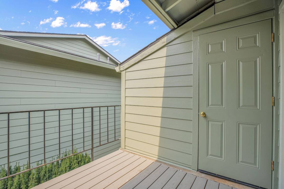 Apartment for rent at 441 SE 111th St, Portland, OR 97216
