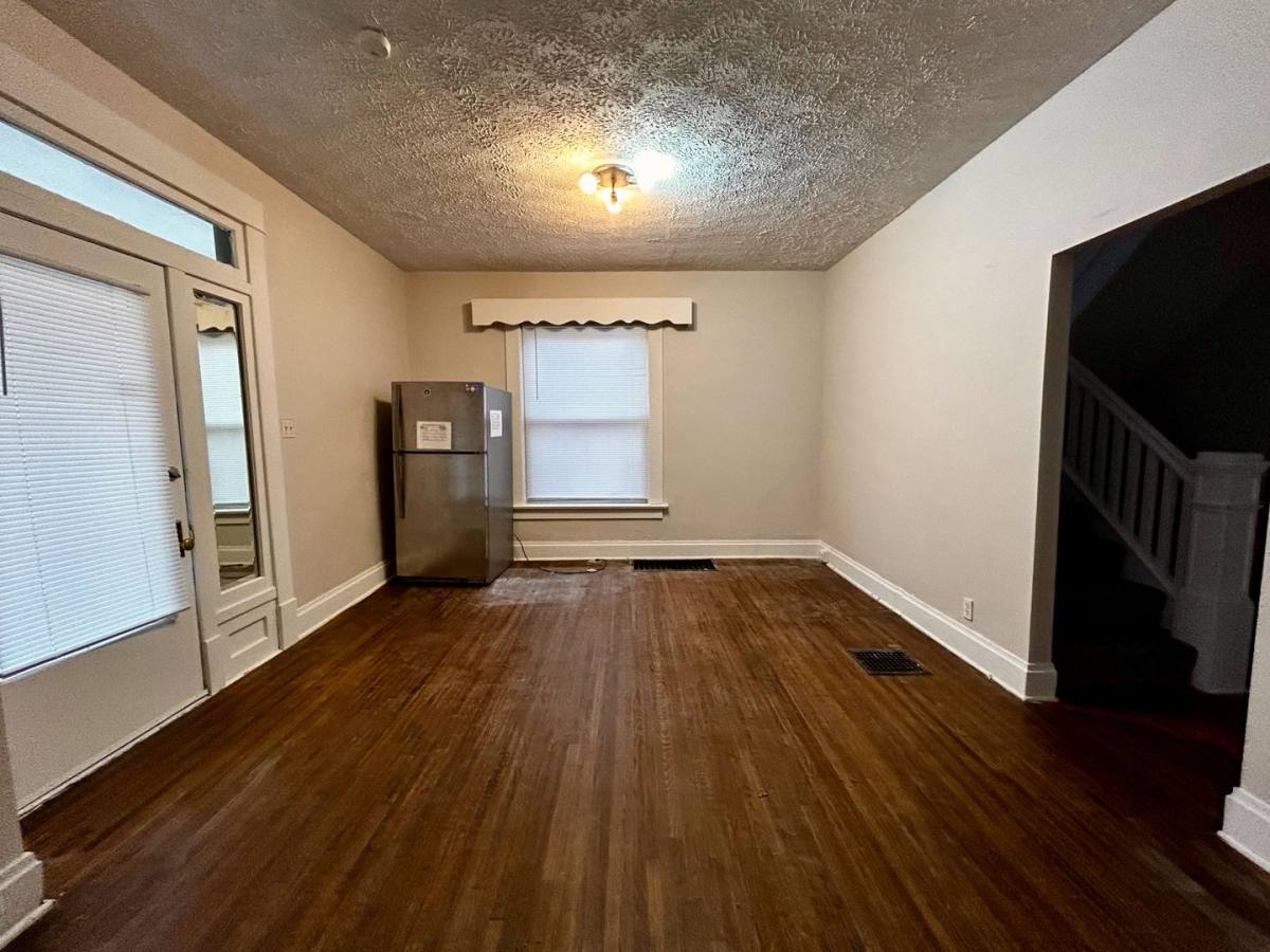 Apartment for rent at 68 E Patterson Ave, Columbus, OH 43201