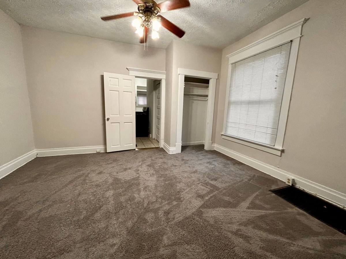 Apartment for rent at 68 E Patterson Ave, Columbus, OH 43201