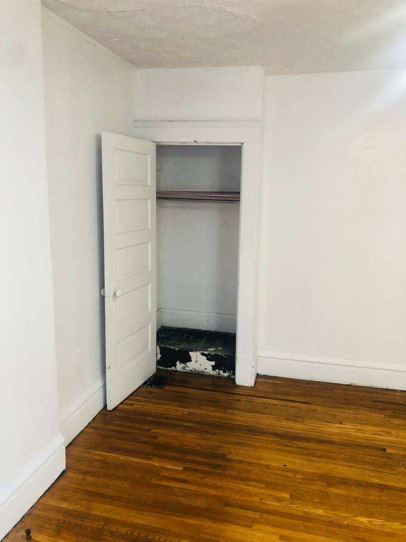 Apartment for rent at 113-121 W 9th Ave, Columbus, OH 43201