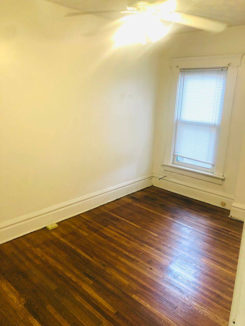 Apartment for rent at 113-121 W 9th Ave, Columbus, OH 43201
