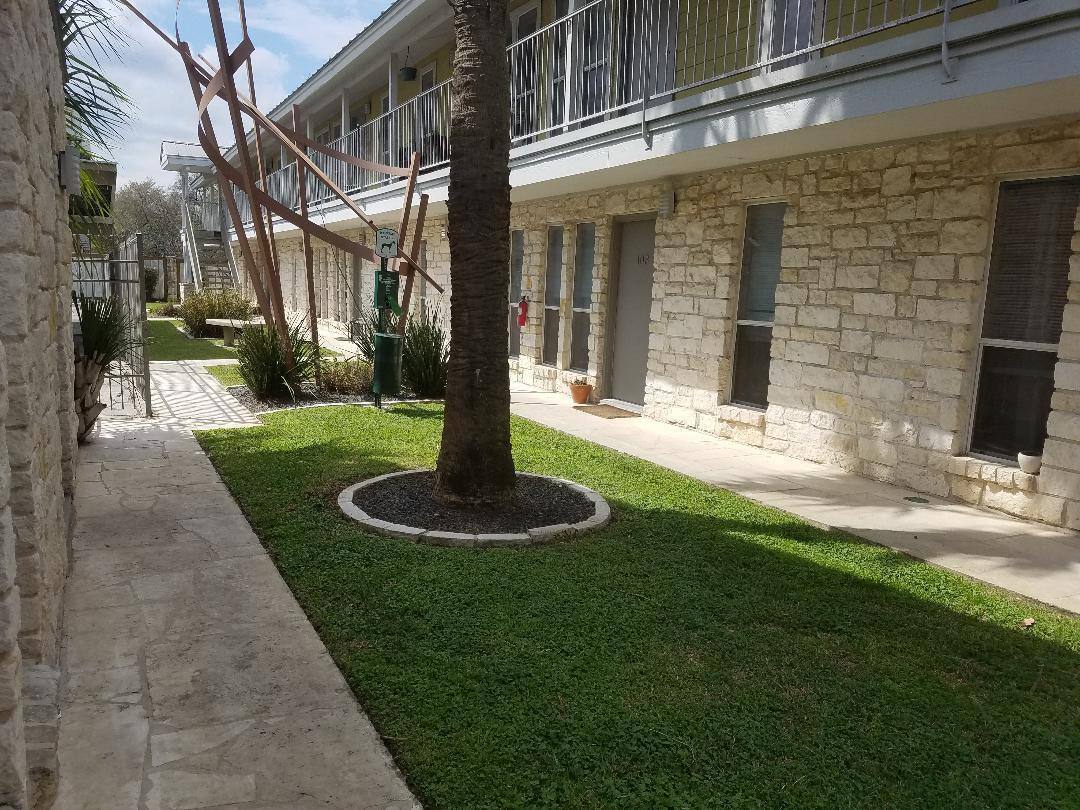 Apartment for rent at 2526 Durwood St, Austin, TX 78704
