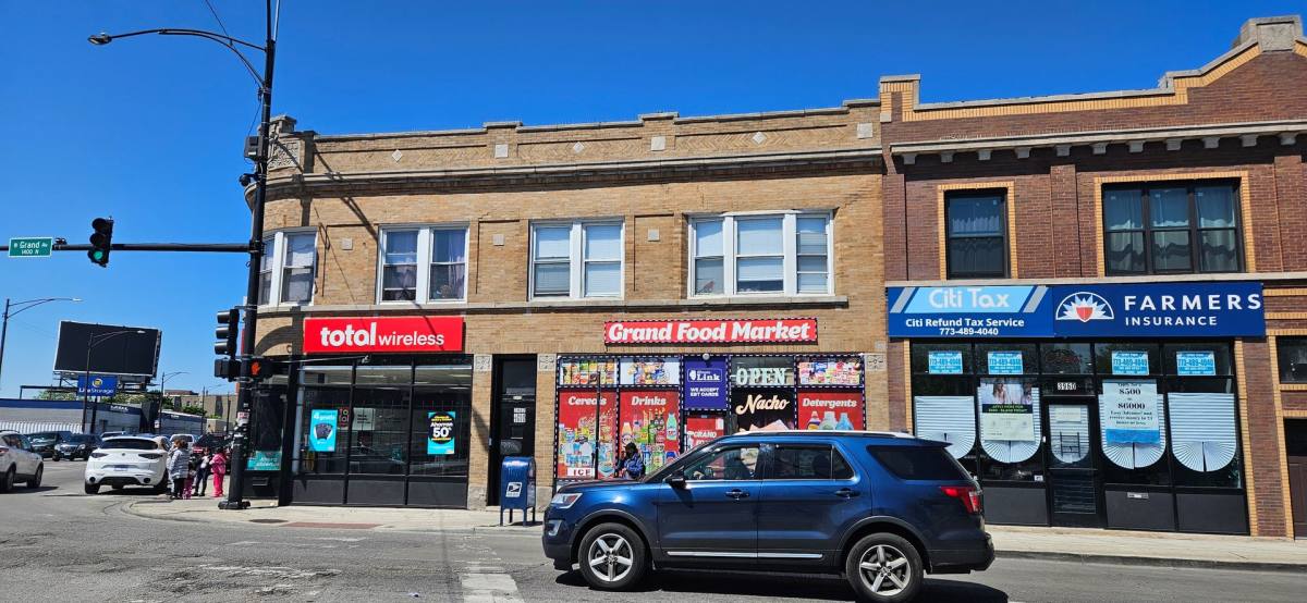 Apartment for rent at 3962-3966 W Grand, Chicago, IL 60651