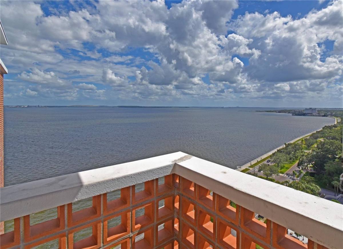 Condo for rent at 4015 Bayshore Blvd, Tampa, FL 33611