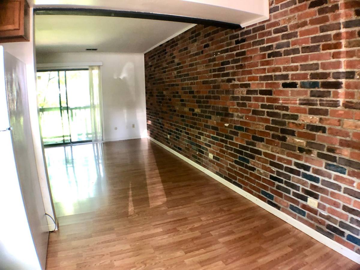 Apartment for rent at 2018 Iuka Ave, Columbus, OH 43201