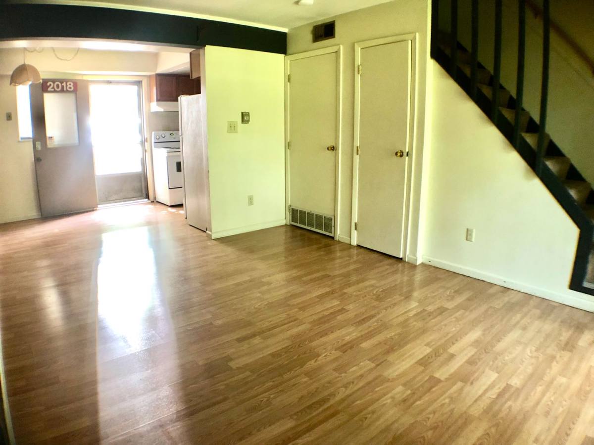 Apartment for rent at 2018 Iuka Ave, Columbus, OH 43201