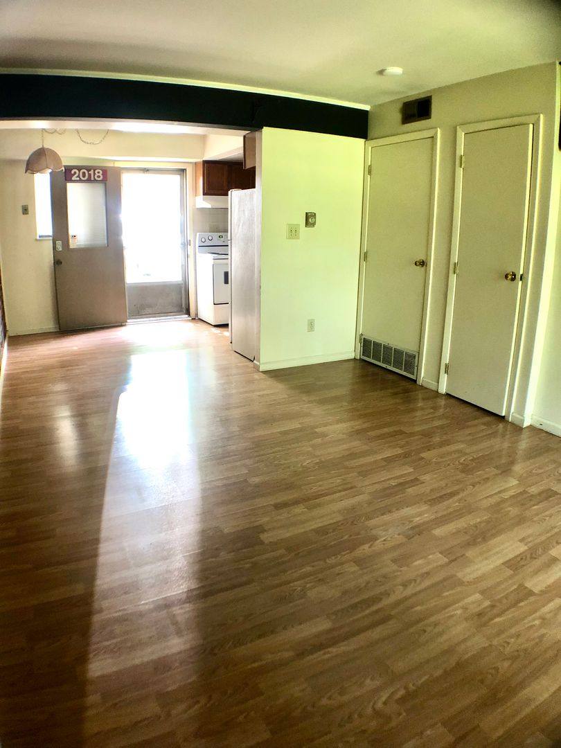 Apartment for rent at 2018 Iuka Ave, Columbus, OH 43201