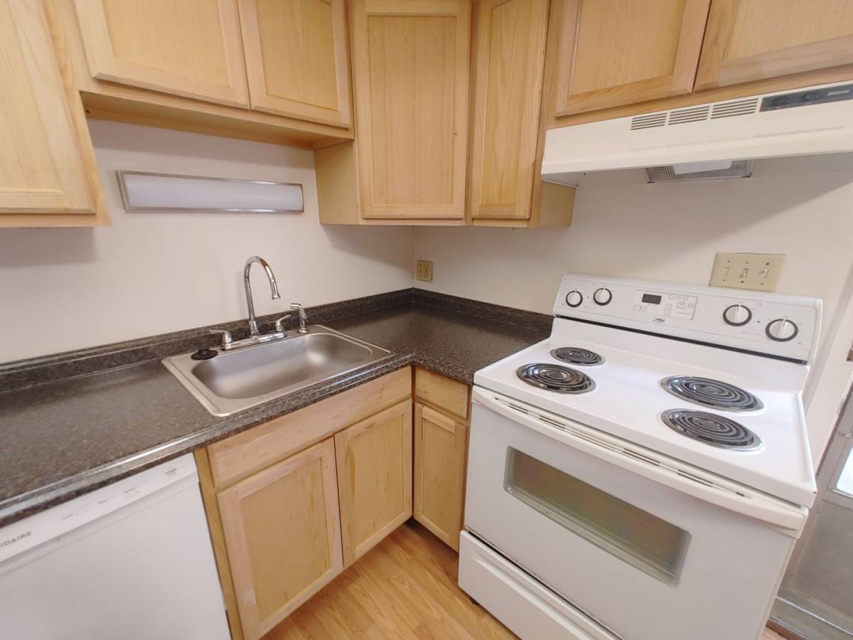 Apartment for rent at 2020 Iuka Ave, Columbus, OH 43201