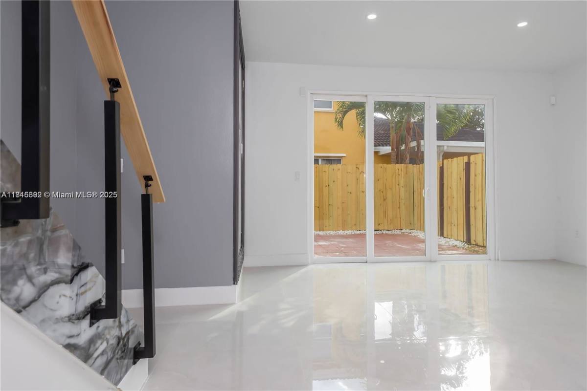 Townhouse for rent at 939 NE 42nd Terrace, Homestead, FL 33033