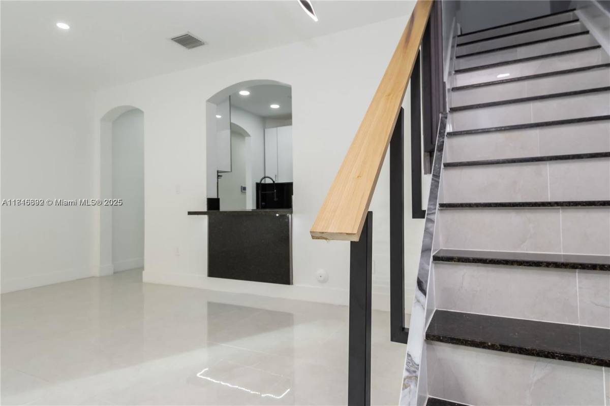 Townhouse for rent at 939 NE 42nd Terrace, Homestead, FL 33033