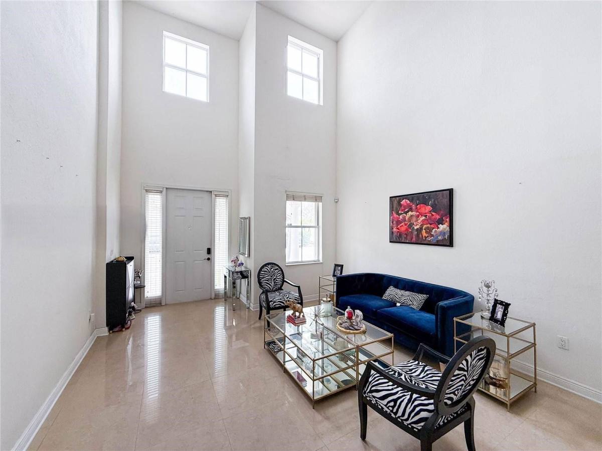 Townhouse for rent at 8160 NW 116th Ave, Miami, FL 33178