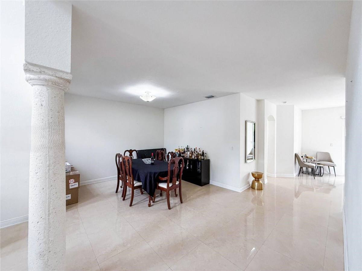 Townhouse for rent at 8160 NW 116th Ave, Miami, FL 33178