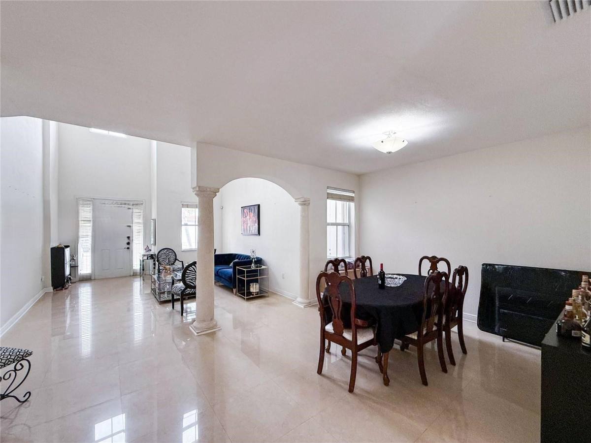 Townhouse for rent at 8160 NW 116th Ave, Miami, FL 33178
