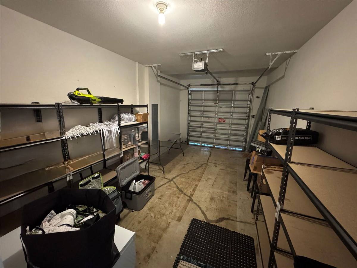 Townhouse for rent at 10748 NW 74th Terrace, Miami, FL 33178