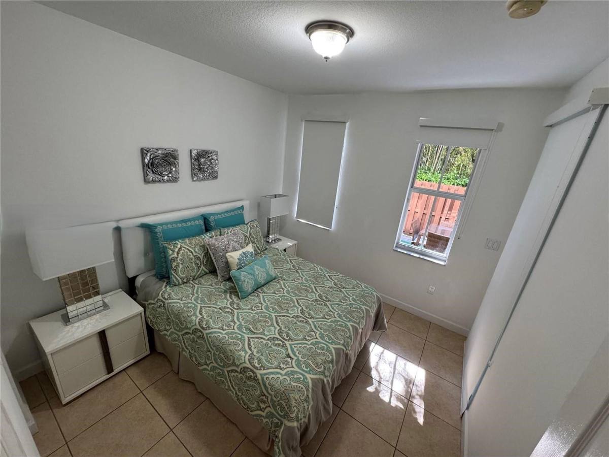 Townhouse for rent at 10748 NW 74th Terrace, Miami, FL 33178