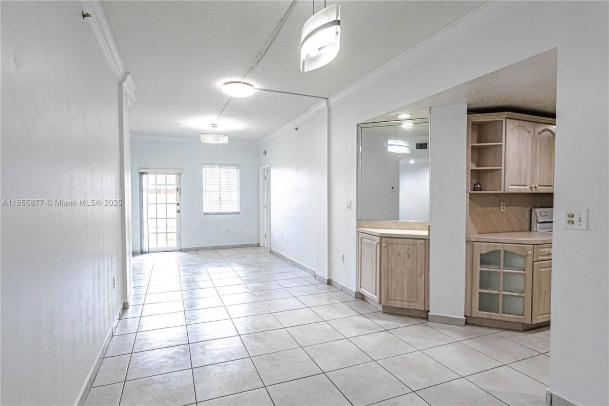 Apartment for rent at 17405 NW 75th Place, Hialeah, FL 33015
