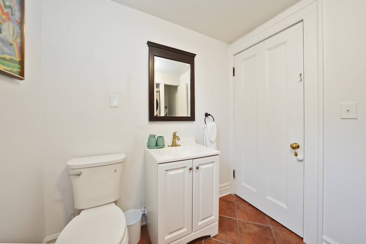 Apartment for rent at 664 Auburn Ave #1, Buffalo, NY 14222
