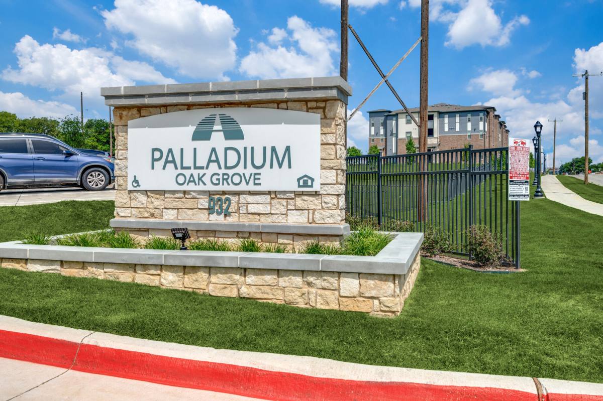 Apartment for rent at Palladium Oak Grove, 932 Oak Grove Rd, Fort Worth, TX 76115