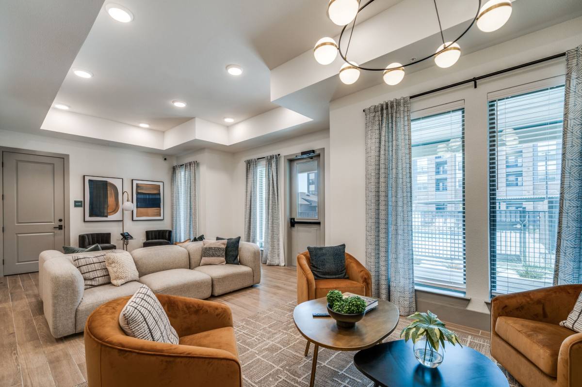 Apartment for rent at Palladium Oak Grove, 932 Oak Grove Rd, Fort Worth, TX 76115