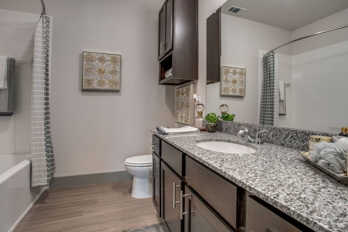 Apartment for rent at Palladium Glenn Heights, 2400 S Hampton Rd, Red Oak, TX 75154