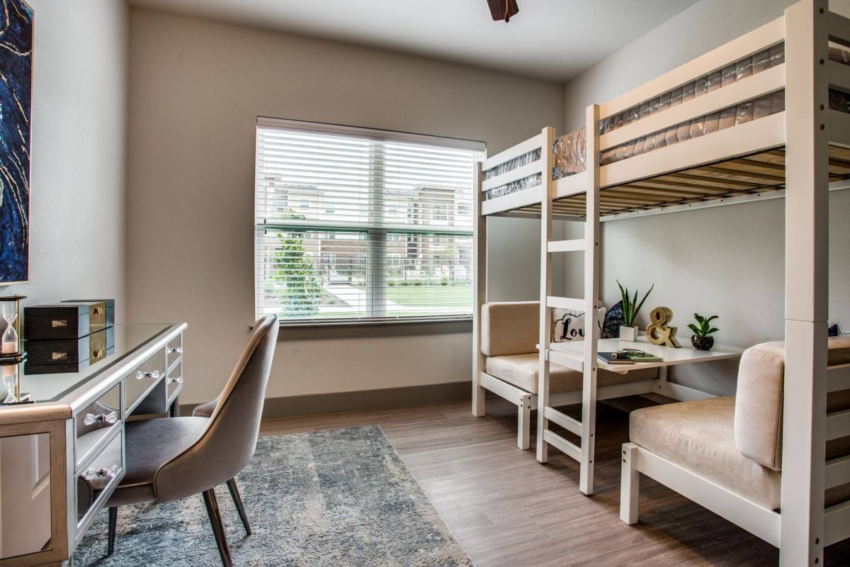 Apartment for rent at Palladium Glenn Heights, 2400 S Hampton Rd, Red Oak, TX 75154