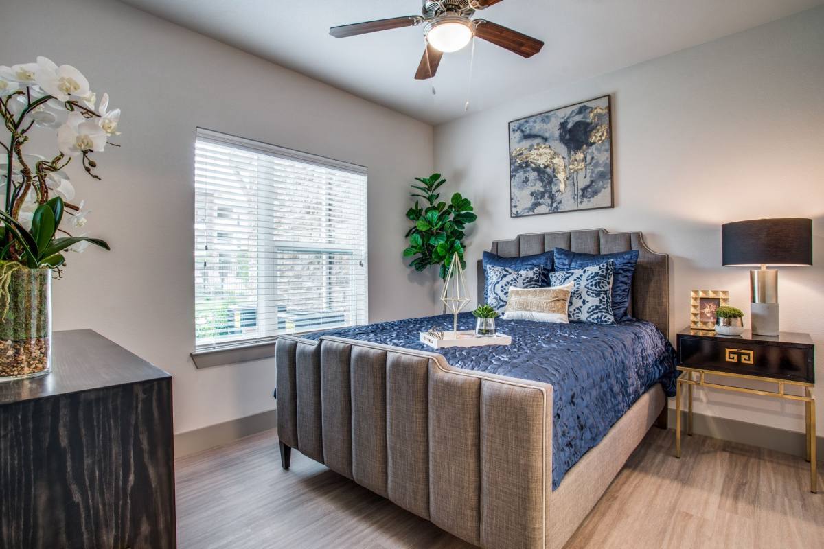 Apartment for rent at Palladium Glenn Heights, 2400 S Hampton Rd, Red Oak, TX 75154
