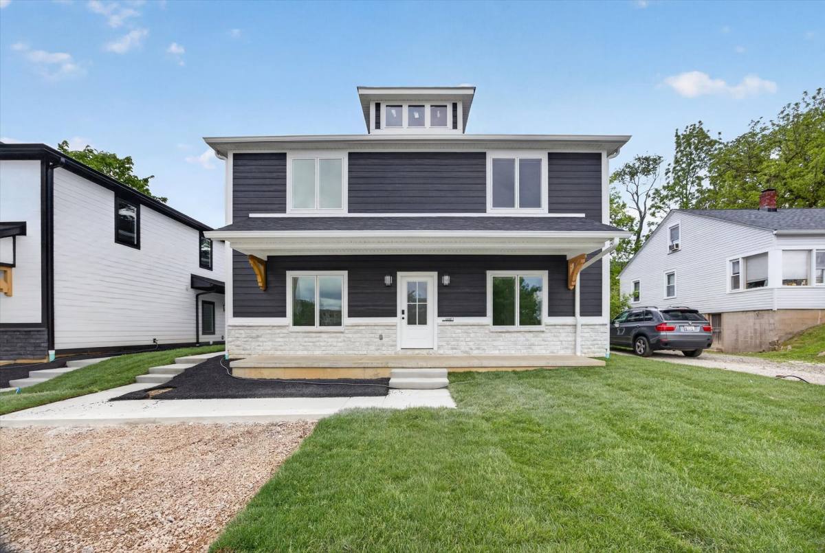 Townhouse for rent at 420 N Jefferson St, Bloomington, IN 47408