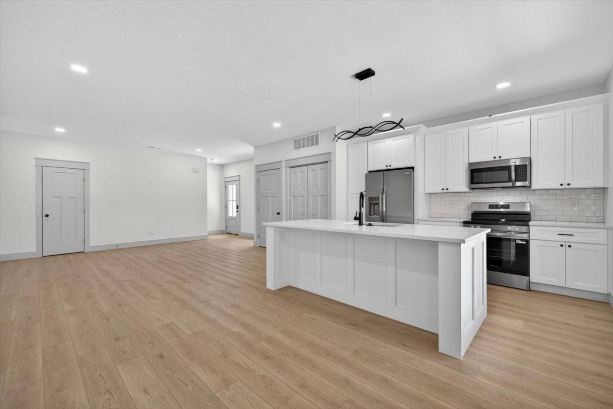 Townhouse for rent at 420 N Jefferson St, Bloomington, IN 47408