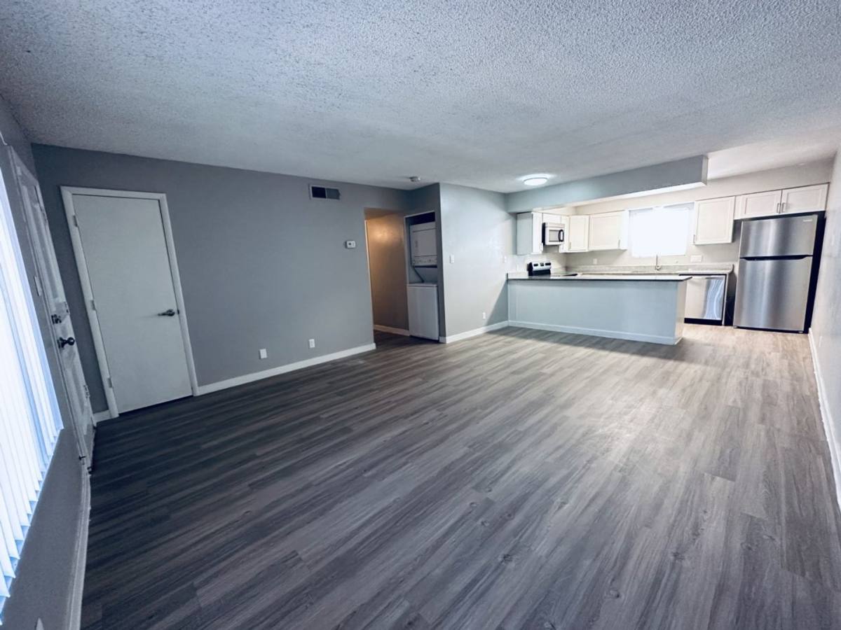 Apartment for rent at 7625 N 19th Ave, Phoenix, AZ 85021