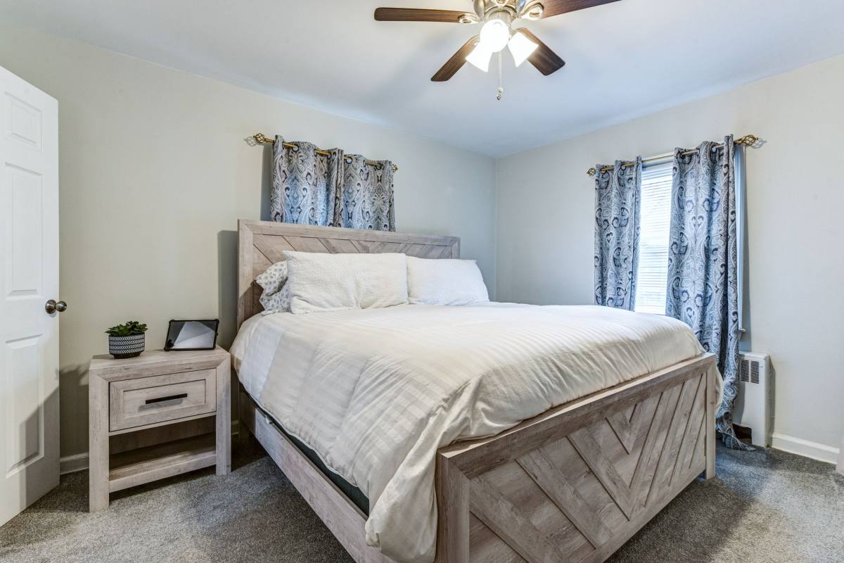 Apartment for rent at 373-437 W Hazelwood Ave, Rahway, NJ 07065