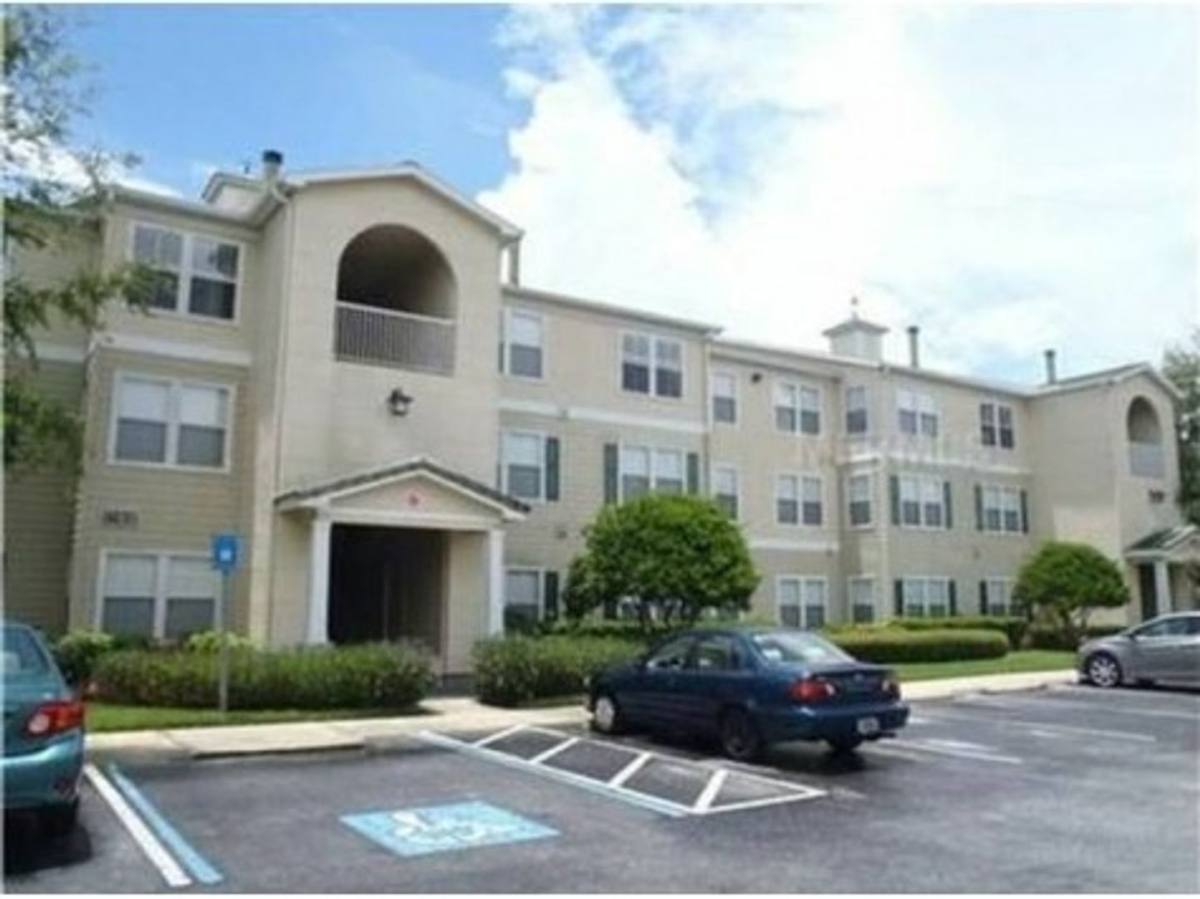 Condo for rent at 18318 Bridle Club Dr, Tampa, FL 33647