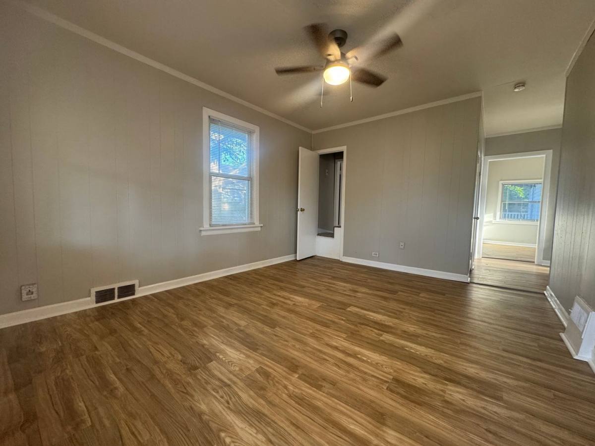 House for rent at 6837 Bradley Ave, Saint Louis, MO 63139