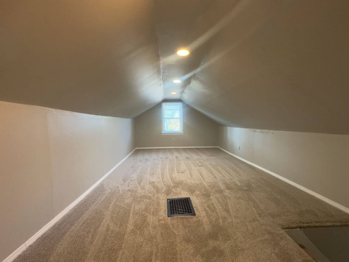 House for rent at 6837 Bradley Ave, Saint Louis, MO 63139