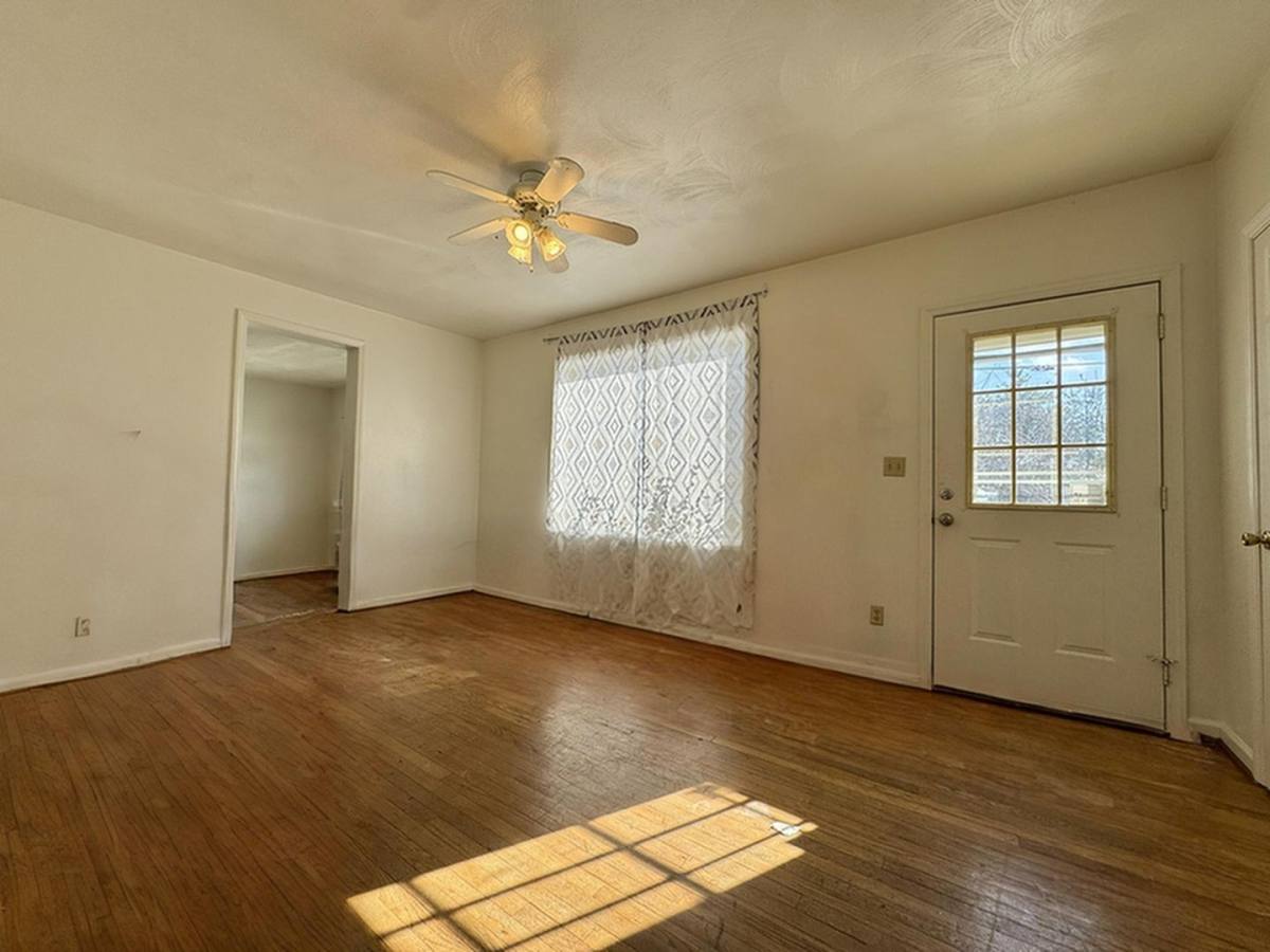House for rent at 1708 Grayland St, Blacksburg, VA 24060