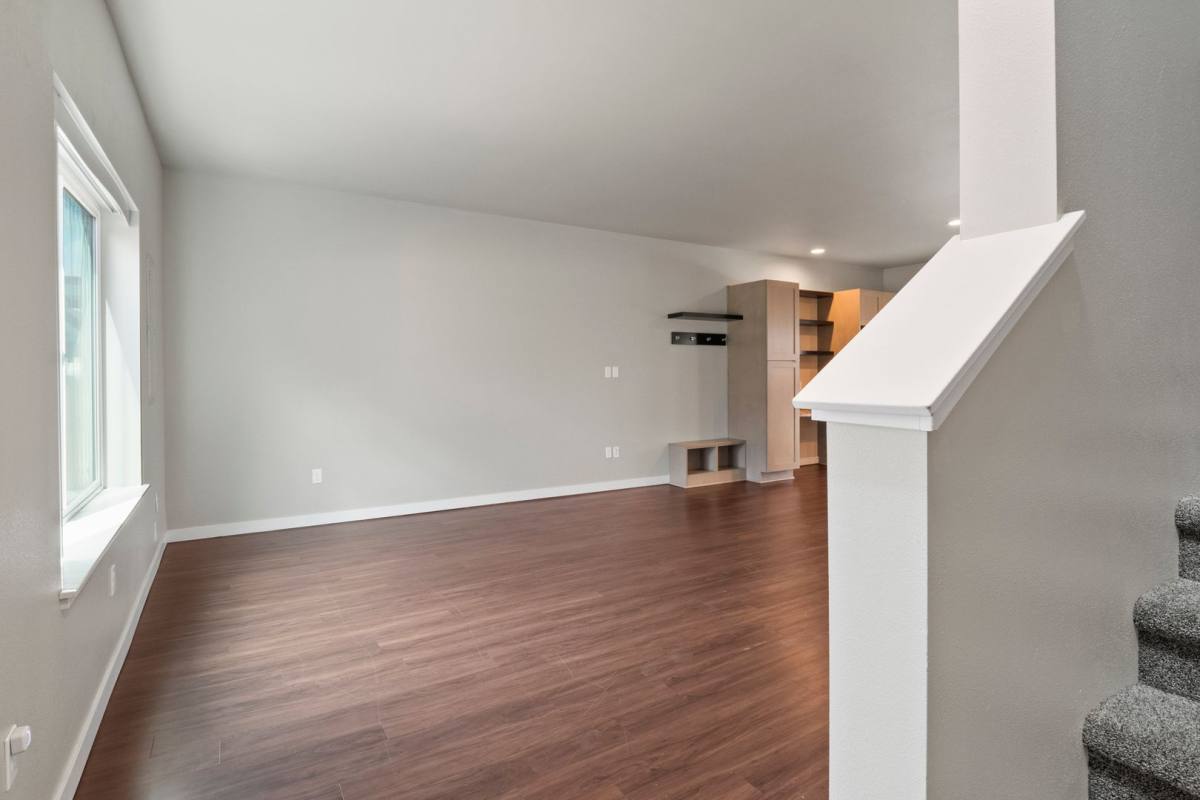 Townhouse for rent at 303 S Felts Lane, Spokane, WA 99206