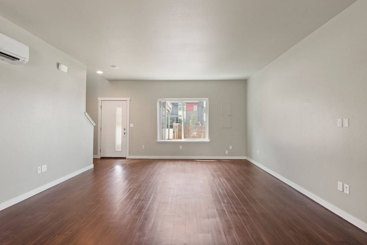 Townhouse for rent at 303 S Felts Lane, Spokane, WA 99206