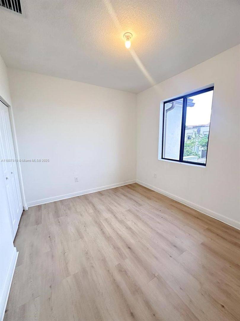 Townhouse for rent at 20634 NE 2nd Court, Miami, FL 33179