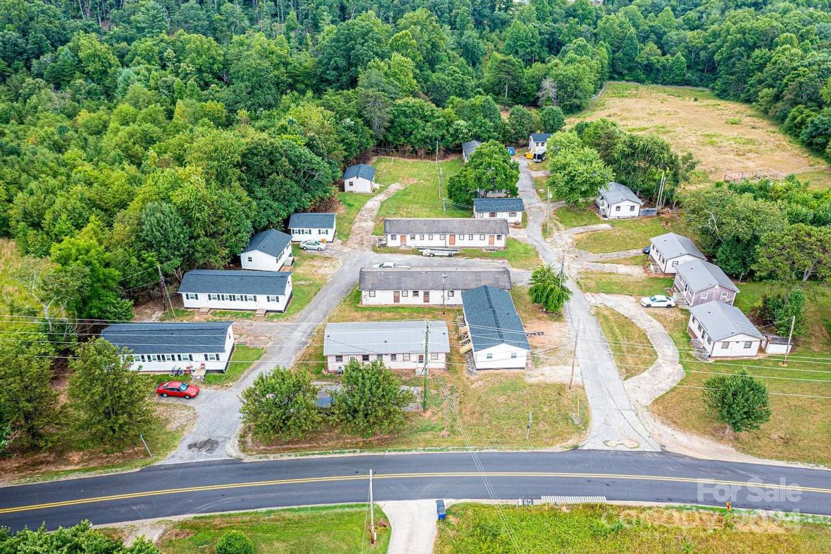 Apartment for rent at 3214 Freezer Locker Rd, Hudson, NC 28638