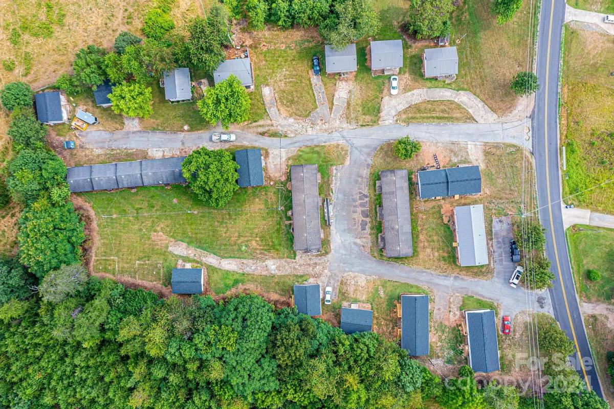 Apartment for rent at 3214 Freezer Locker Rd, Hudson, NC 28638