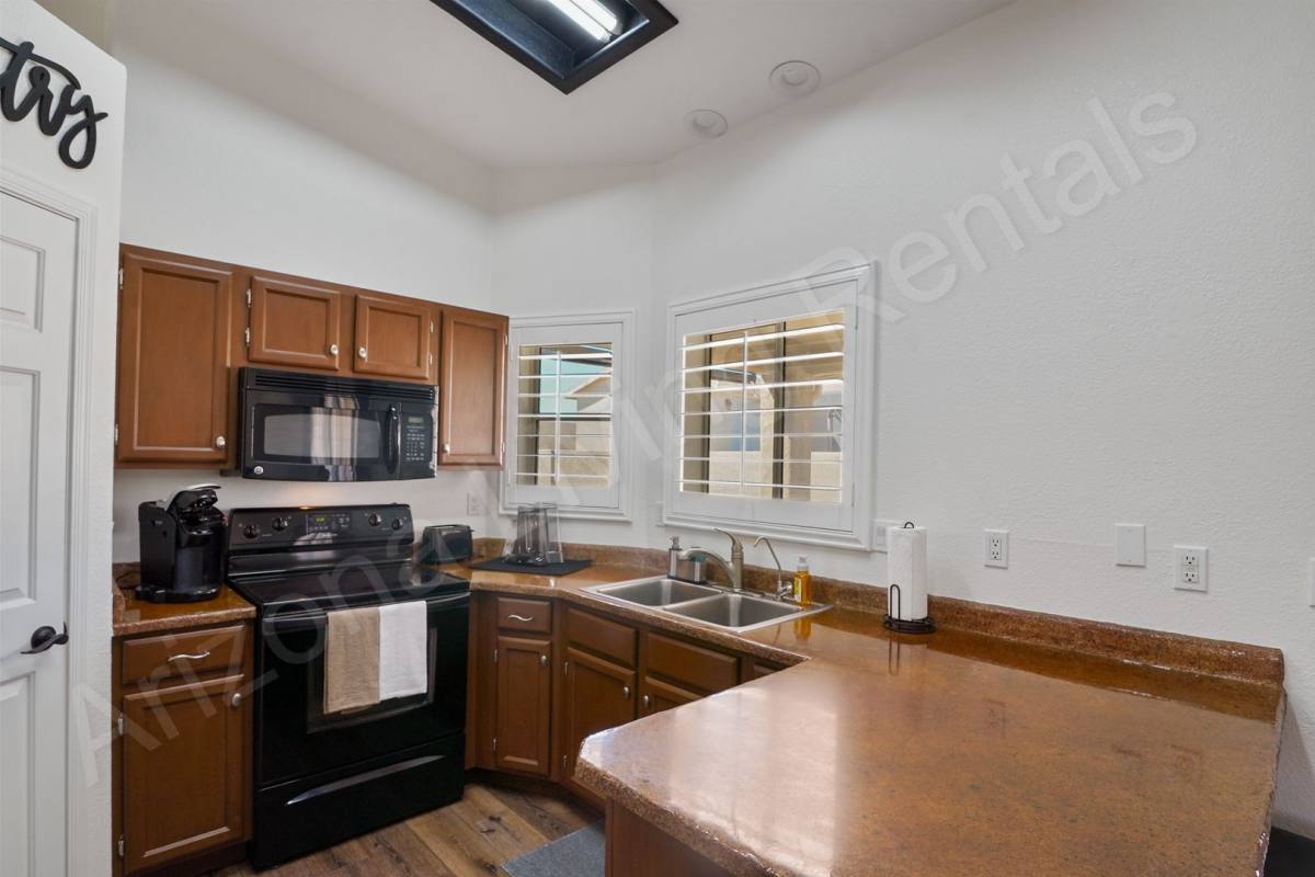 House for rent at 3275 Baysinger Dr, Lake Havasu City, AZ 86406