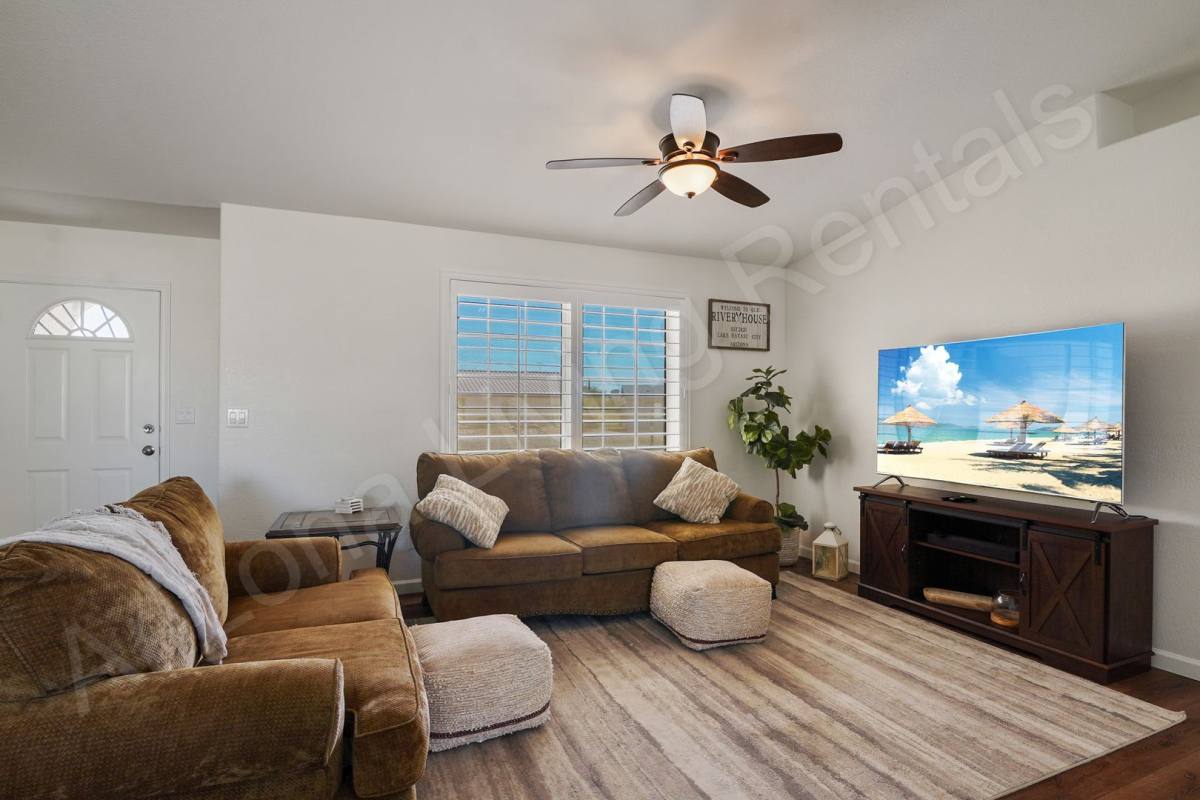 House for rent at 3275 Baysinger Dr, Lake Havasu City, AZ 86406