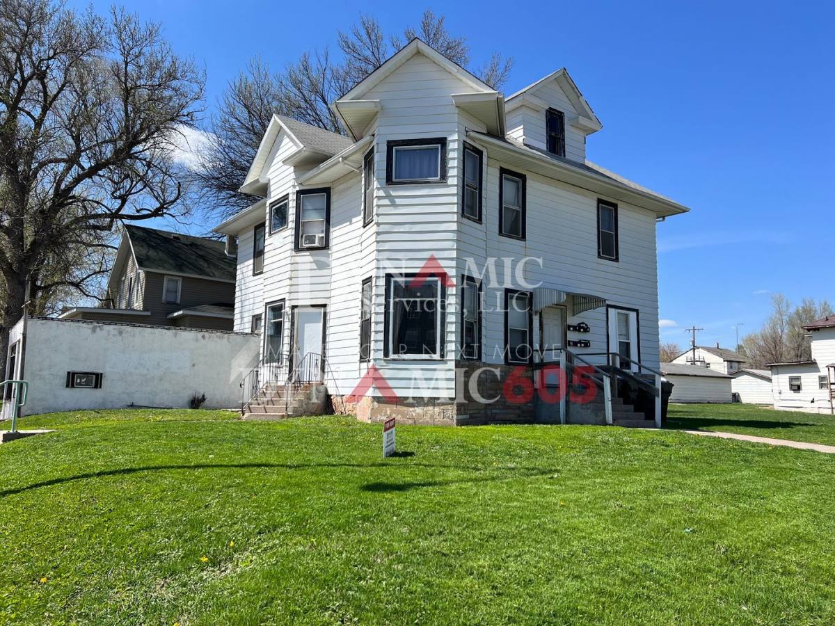 Apartment for rent at 233 S Duluth Ave, Sioux Falls, SD 57104