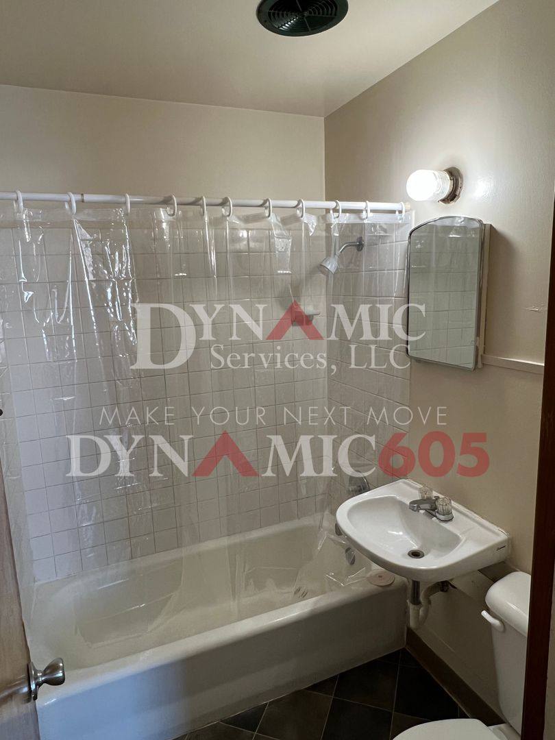Apartment for rent at 233 S Duluth Ave, Sioux Falls, SD 57104