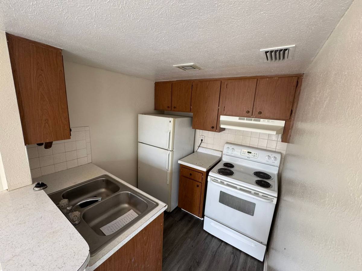 Apartment for rent at 38010 14th Ave, Zephyrhills, FL 33542