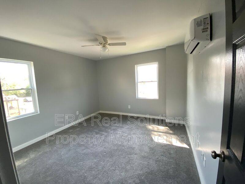 Apartment for rent at 1106 Oakwood Ave, Columbus, OH 43206