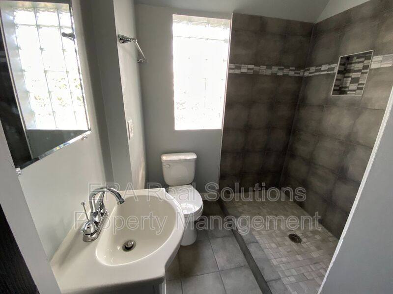 Apartment for rent at 1106 Oakwood Ave, Columbus, OH 43206