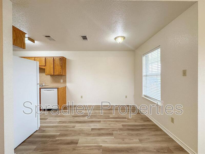 Townhouse for rent at 115 Lacey Lou Lane, Salado, TX 76571