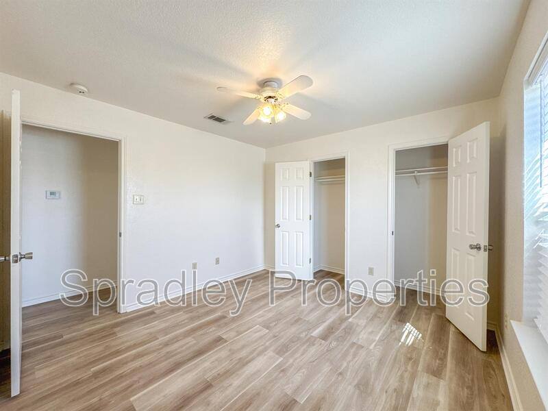 Townhouse for rent at 115 Lacey Lou Lane, Salado, TX 76571
