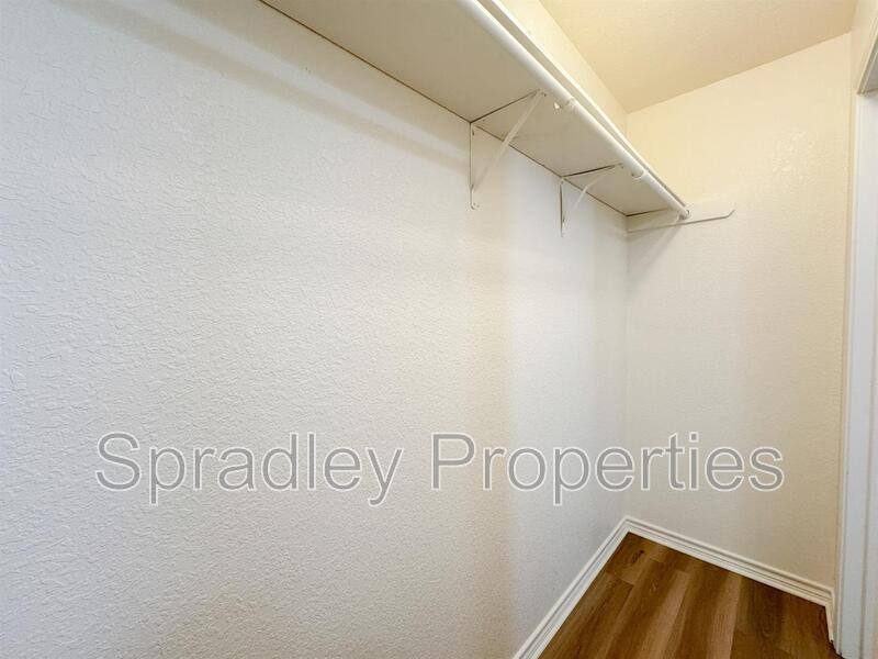 Townhouse for rent at 117 Lacey Lou Lane, Salado, TX 76571