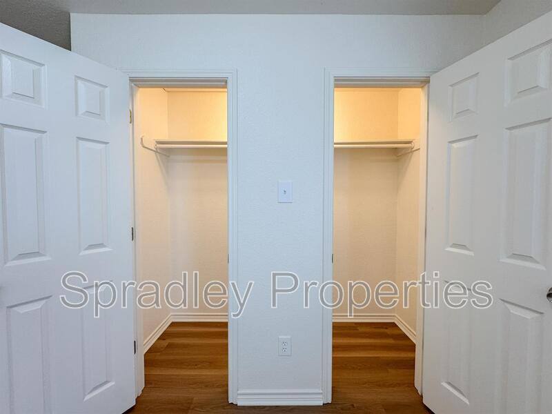 Townhouse for rent at 117 Lacey Lou Lane, Salado, TX 76571